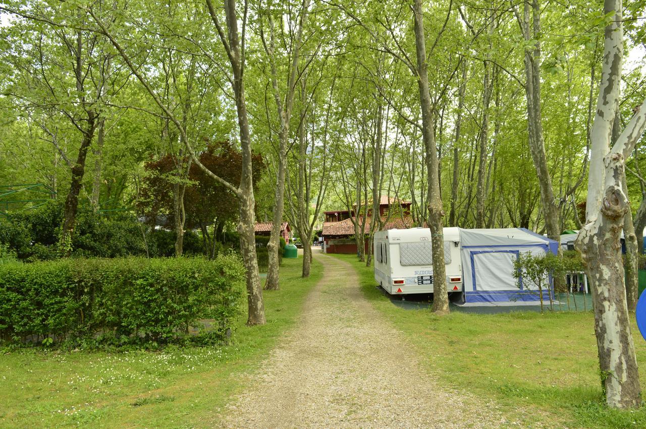 Camping El Pinajarro Хервас Экстерьер фото